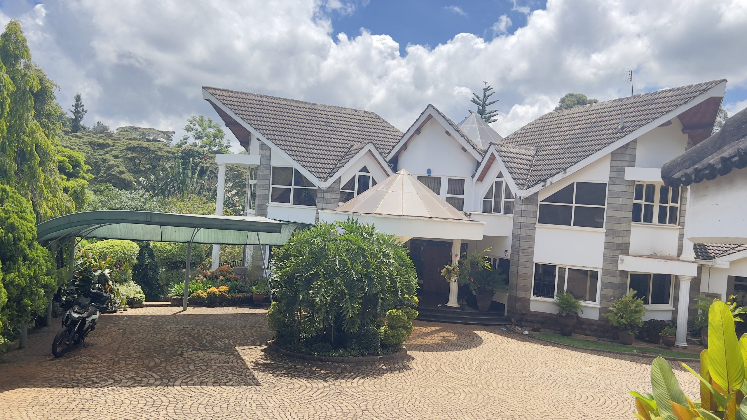🌟 Exclusive 6-Bedroom Maisonette for Sale in Nyari Estate, Nairobi County 🌟