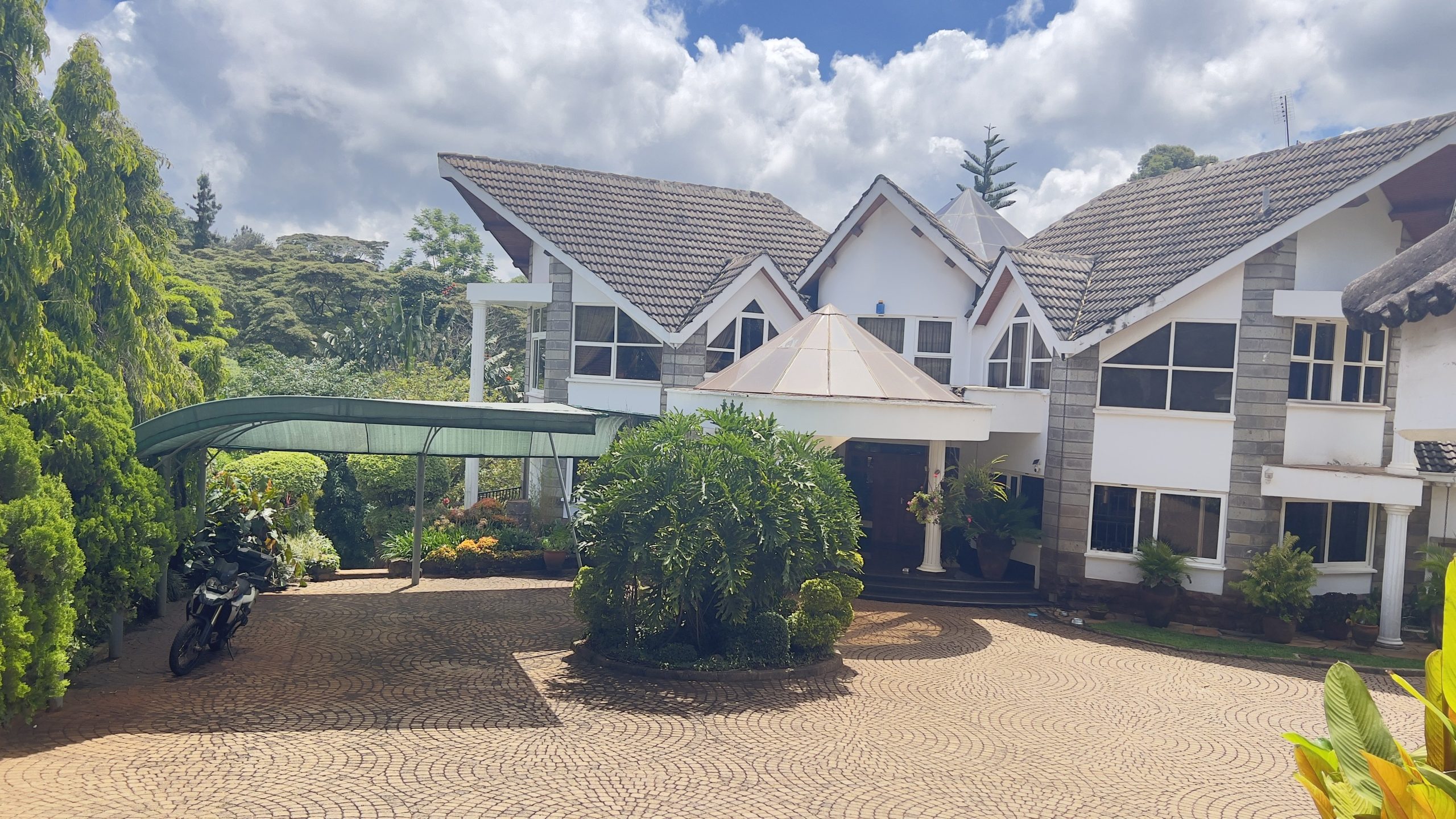🌟 Exclusive 6-Bedroom Maisonette for Sale in Nyari Estate, Nairobi County 🌟